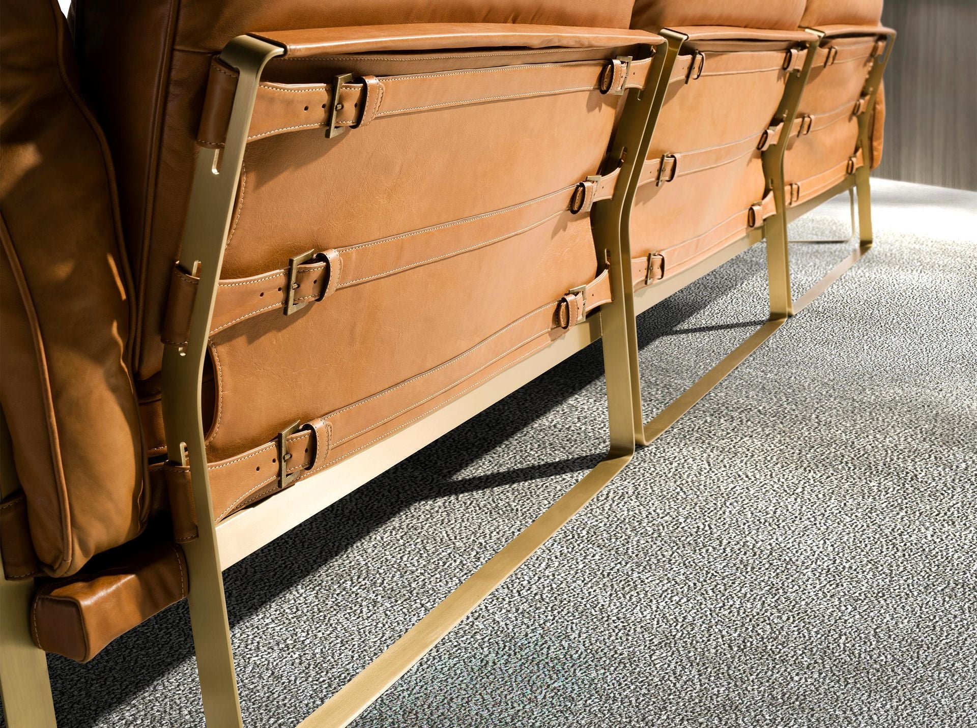 Divano a 3 posti in pelle cammello