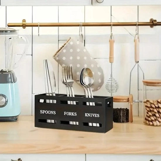 Due scatole robuste e resistenti per utensili da cucina, adatte per l'immagazzinamento di cucchiai, forchette e coltelli, e facili da spostare. Nero.