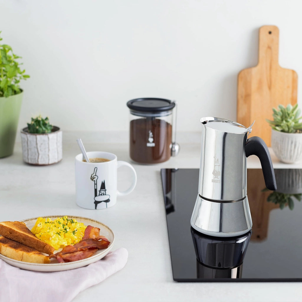 Caffettiera Venus 4 Tazze in Acciaio Inox Lucido e Satinato Compatibile con Induzione Made in Italy Bialetti