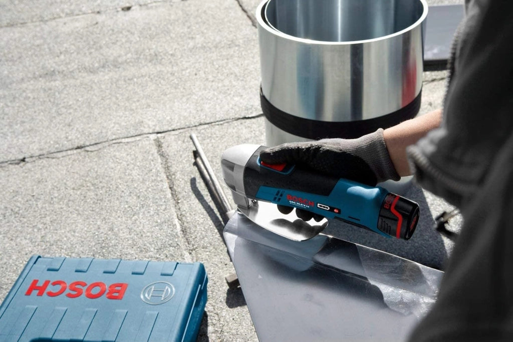 Bosch Professional 0601926105 Bosch GSC 12 V Cesoia, Solo utensile (Batteria, Caricabatterie e Kit Non Inclusi)