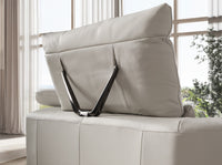 Divano angolare destro in pelle grigio chiaro