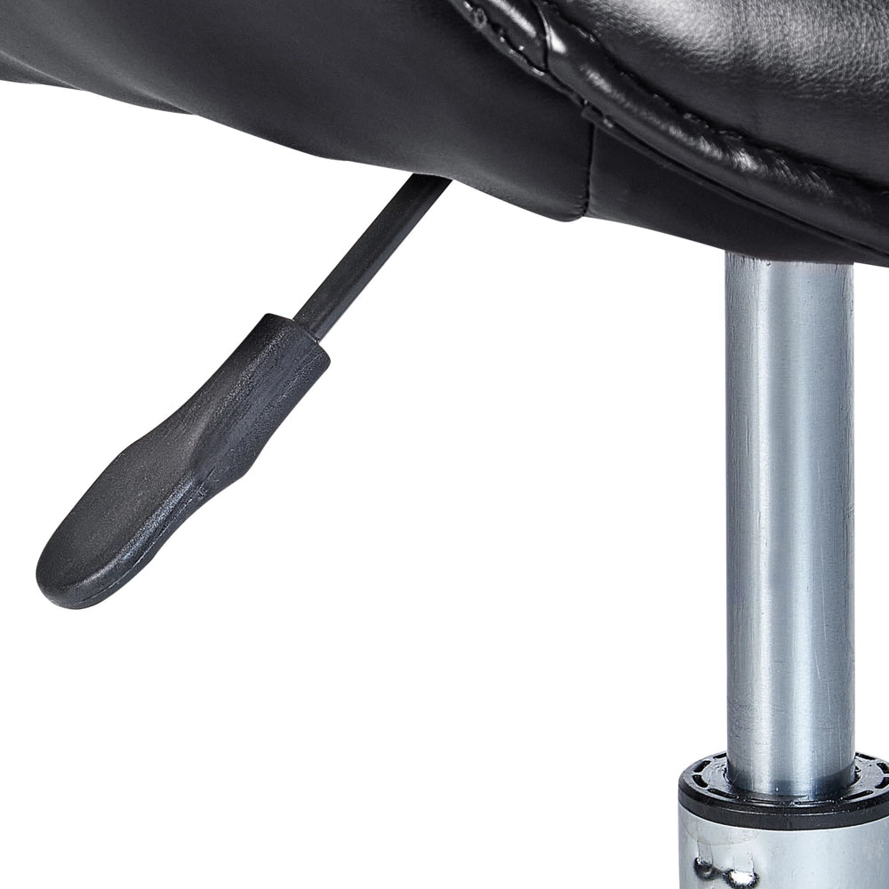 Sedia da ufficio in ecopelle nero girevole altezza regolabile stile moderno home office