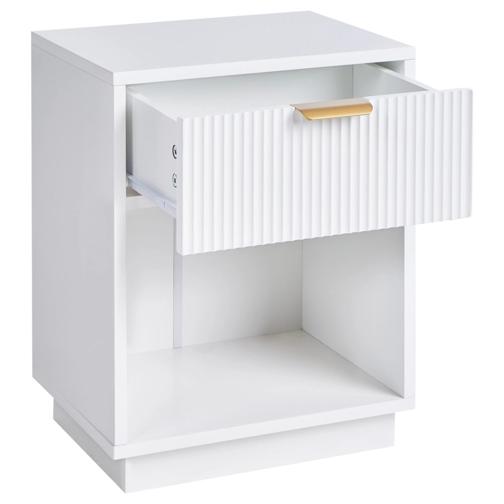 Comodino in MDF con 1 cassetto e maniglia dorata frontale scanalata 1 ripiano Bianco design moderno