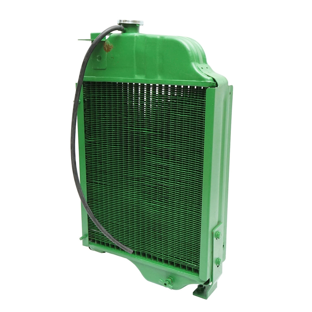 Radiatore raffreddamento acqua John Deere a 4 file di celle – cod. OEM AT20849