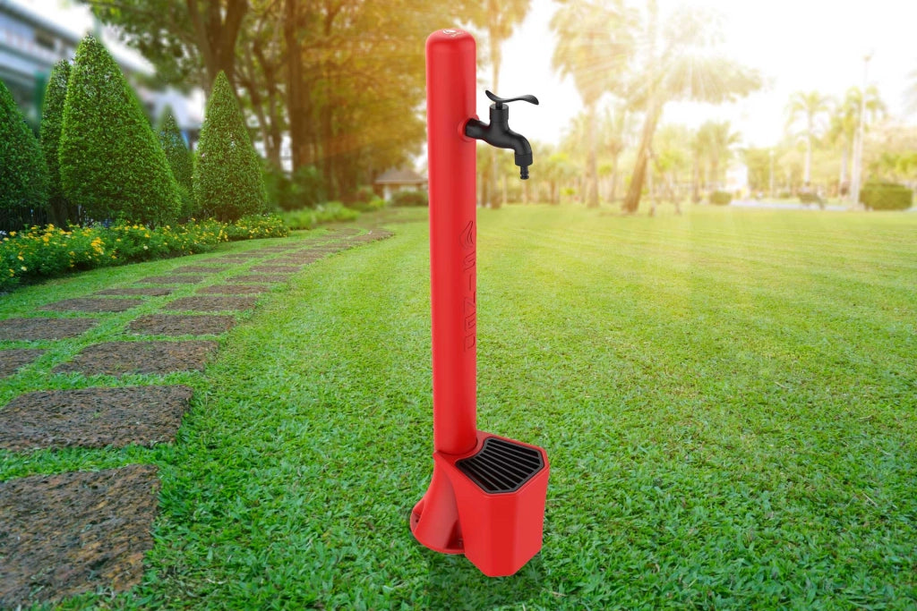 Sined Acqua Kit Composto Da Fontana e Secchiello Da 5 Litri In Polietilene Facile Montaggio Rosso