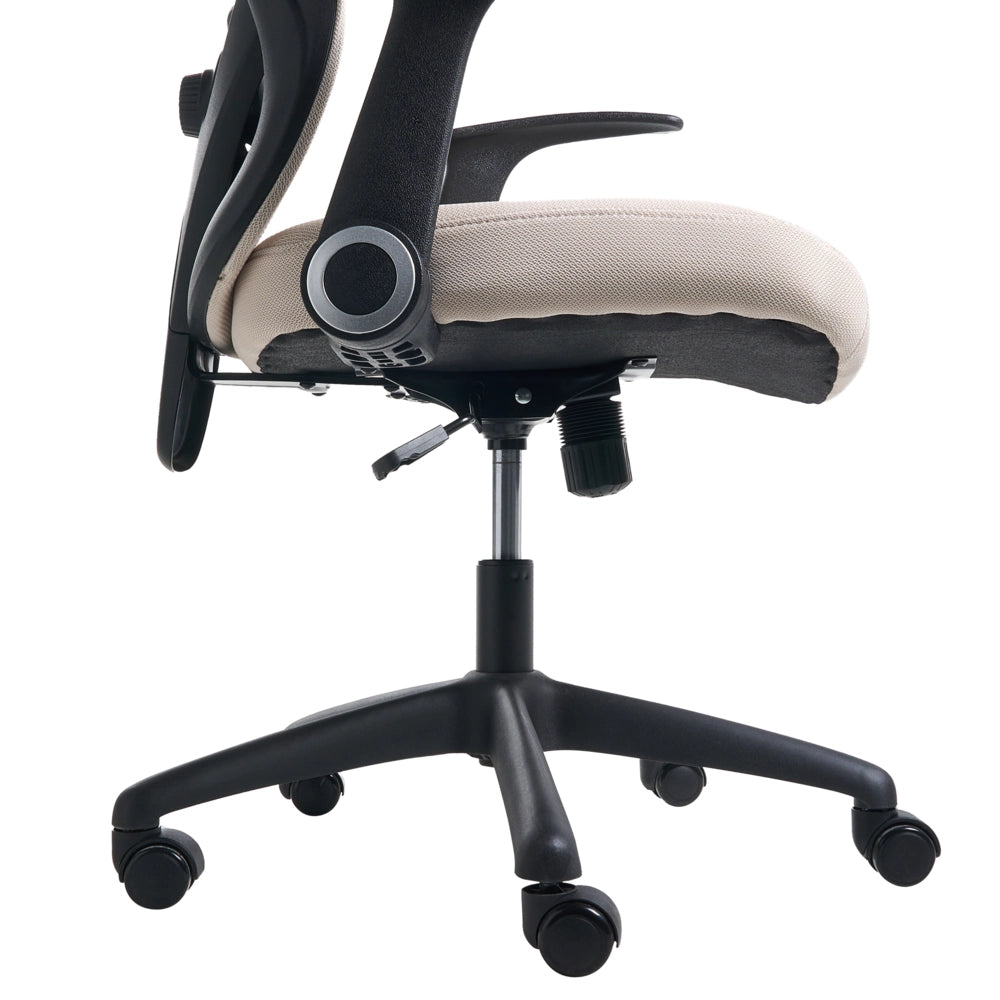 Sedia da ufficio beige in tessuto imbottito girevole da scrivania per computer con poggiatesta regolabile e braccioli ribaltabili