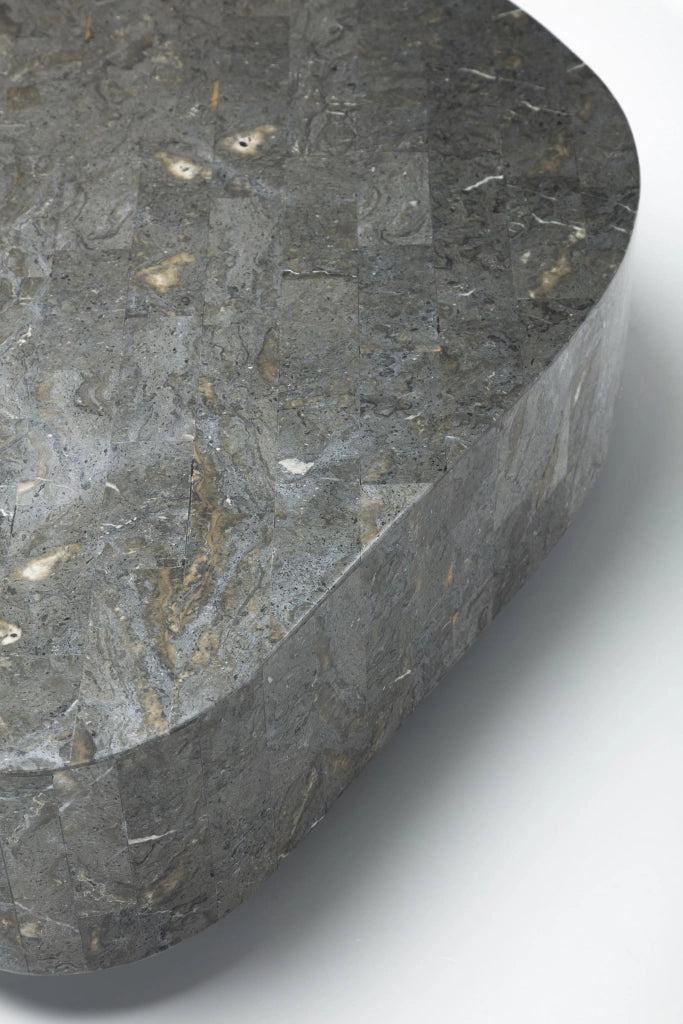 Tavolino Trapezio in Pietra Fossile Gray Stone con Struttura in Compensato Marino - Design Moderno ed Elegante Dimensioni 100x52 cm