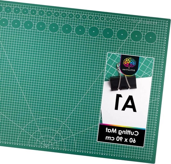 Tavolo di taglio A1 90 x 60 cm Autolevante con superficie verde a rilievo per tagli PVC 3 strati Recyclabile
