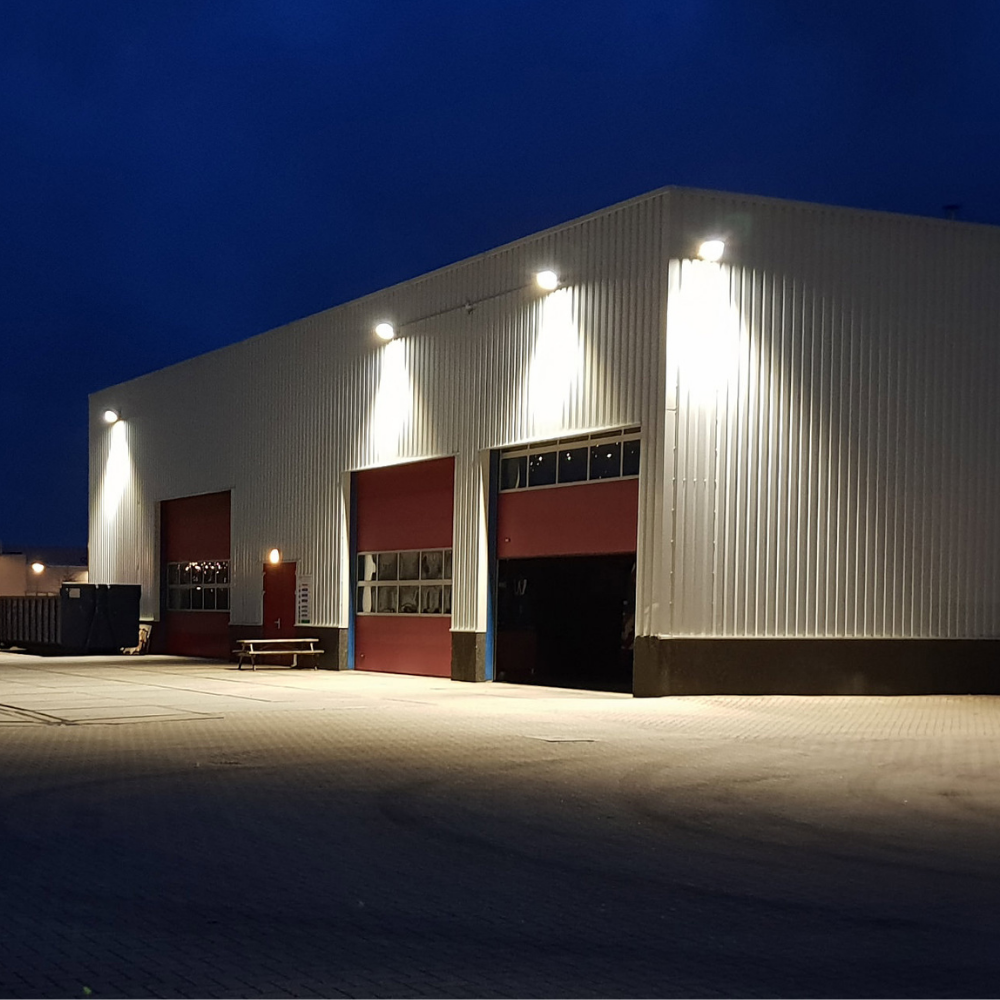 Proiettore led 150 watt slim metallo grigio ip65 equivalente 777 watt temperatura 4500k bianco naturale