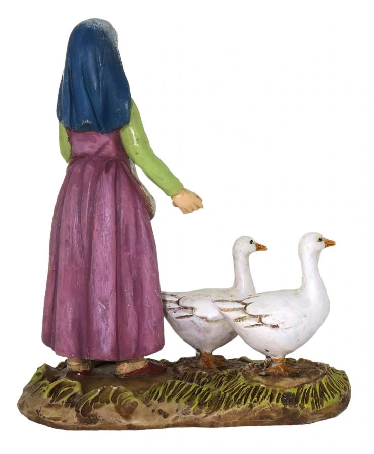 PASTORELLA CON OCHE PER PRESEPE DA 12 CM