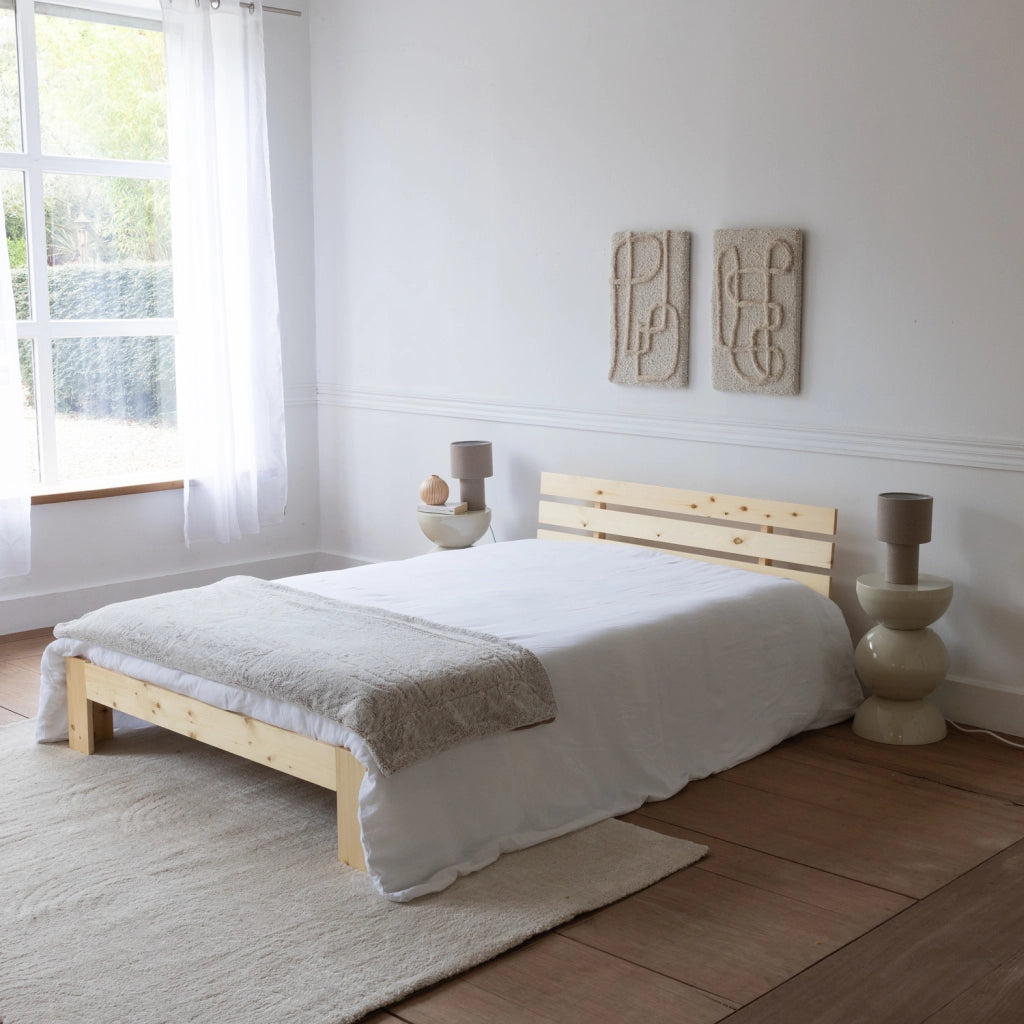 Letto in legno con testiera 140x200cm FINN