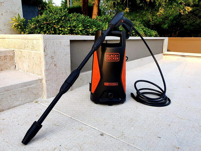 Idropulitrice Compatta ad Alta Pressione con Accessori 1300W 100 Bar 360 l/h Black & Decker