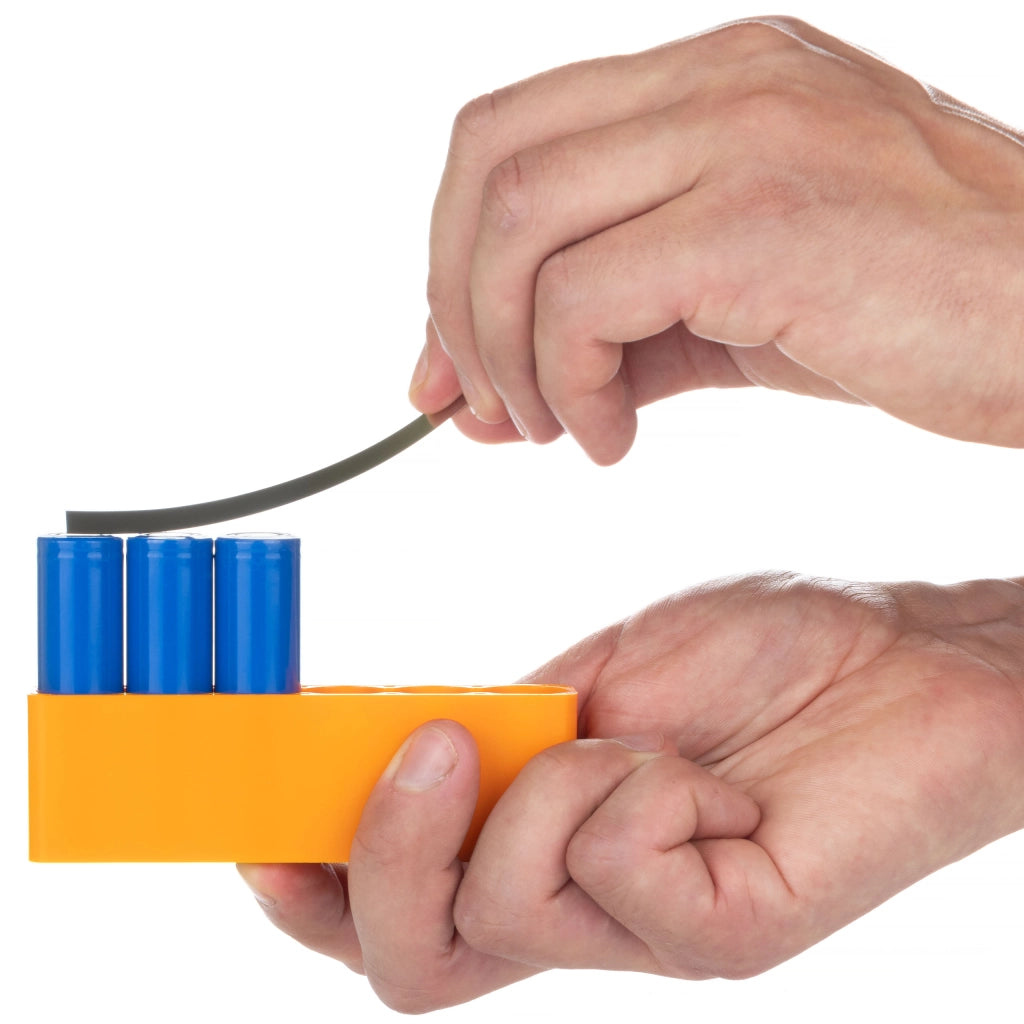 Forma di Saldatura per Batterie a 4 Celle – Struttura Stabile, Spazio per Nastro Nichelato | Dimensioni: 8x2x3,5 cm