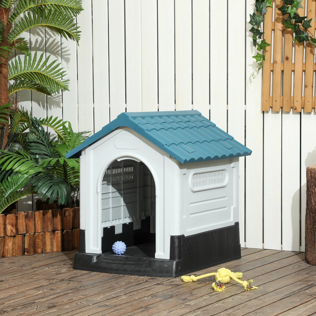Cuccia per Cani Piccoli da Esterno 64,5x57x66 cm con Finestre e Base Rialzata in Plastica Blu