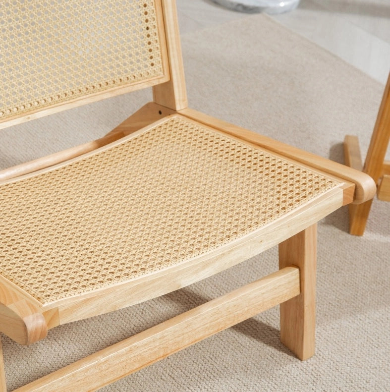 Poltrona da lettura senza braccioli in legno e rattan