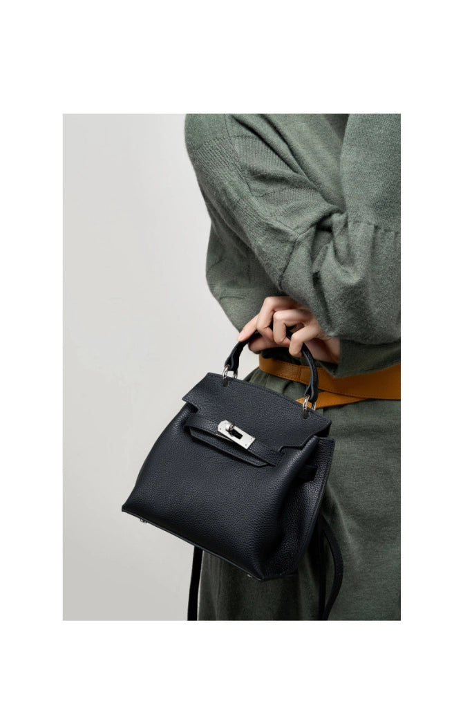 Borsa a tracolla Lindy Small in vera pelle nera