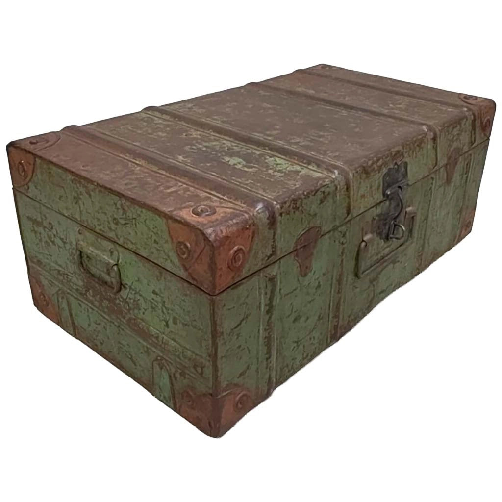 Valigia artigianale in metallo, 67x37x25h cm