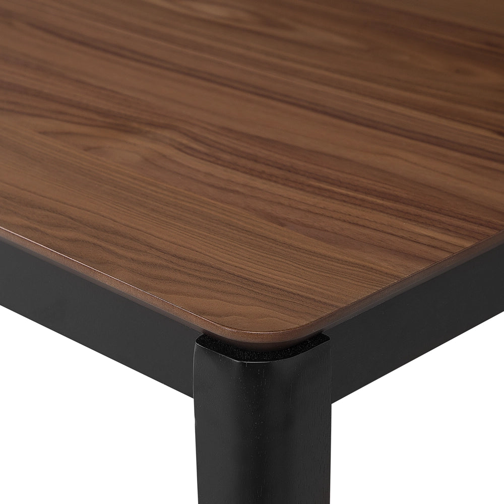Tavolo da pranzo in noce scuro con gambe in metallo nero 135 x 80 cm Rettangolare in stile tradizionale