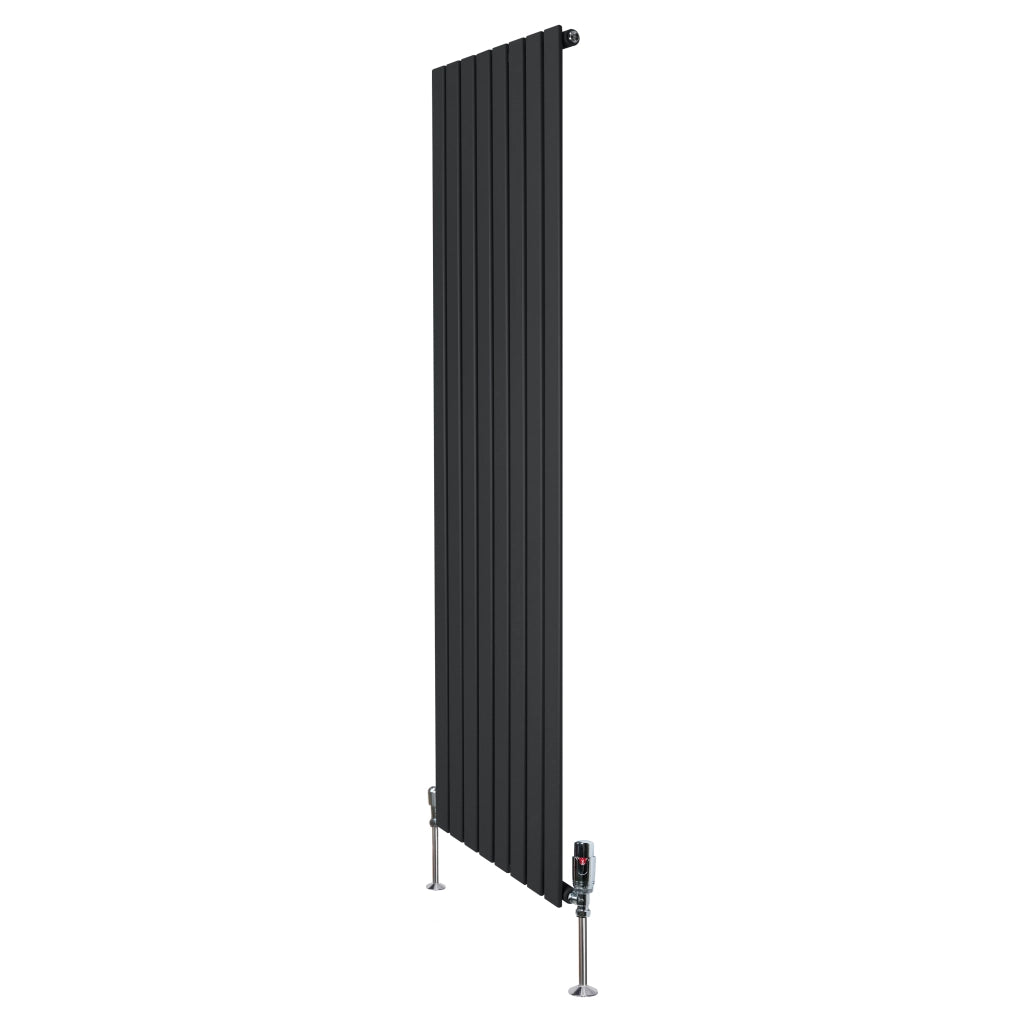 Radiatore Verticale 1800 x 560 mm con Valvole TRV Nero