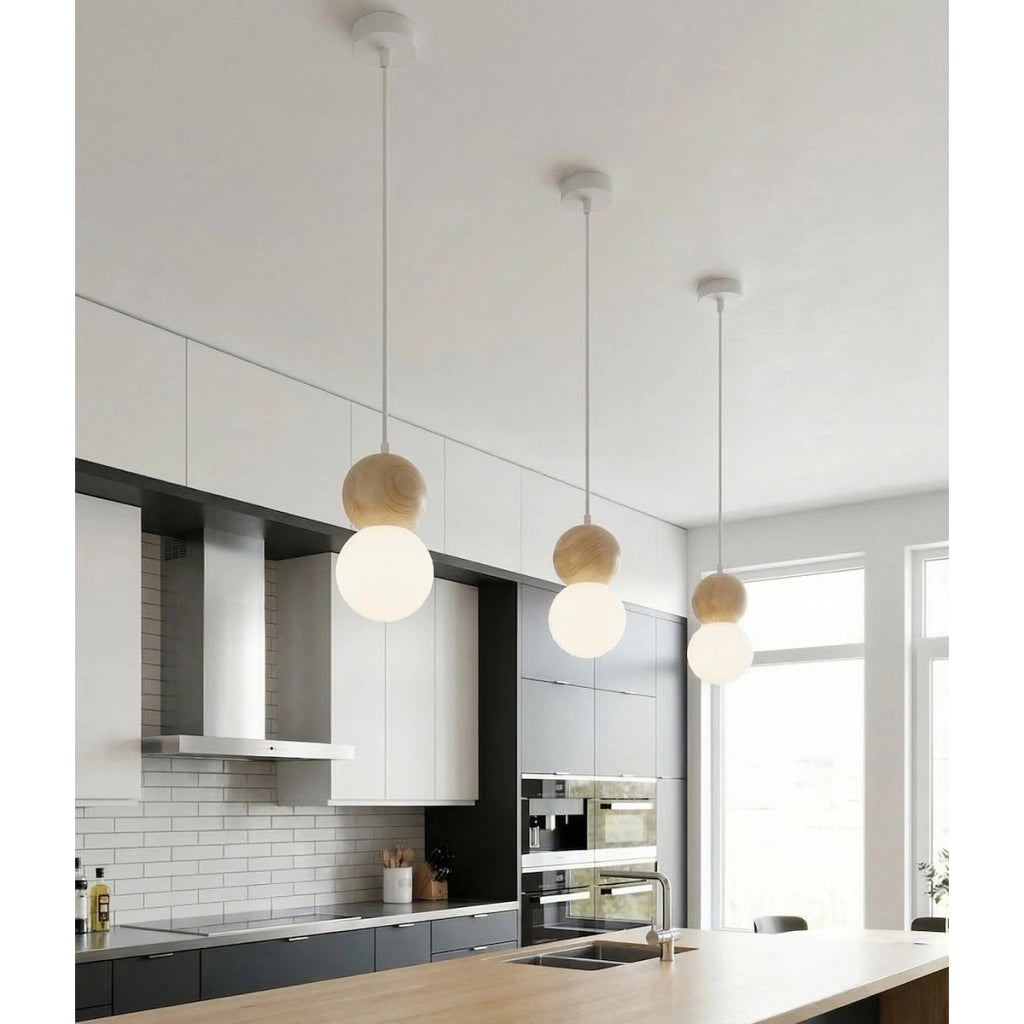 Lampada a sospensione LOOP in acciaio bianco opaco e legno