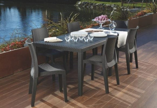 Tavolo da giardino 8 posti allungabile 150/240x90x72h cm in plastica effetto rattan colore antracite Tomaino