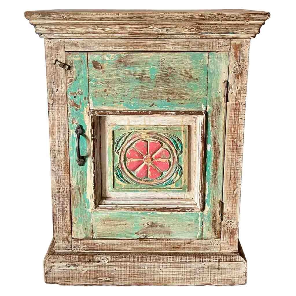 Comodino in legno con finitura artigianale marrone 53x27x69h cm