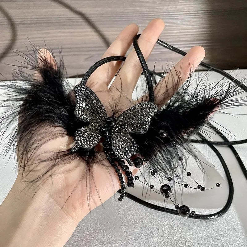 Collana e orecchini fatti a mano con farfalla nera, diamanti e perle, regalo di Natale o compleanno.