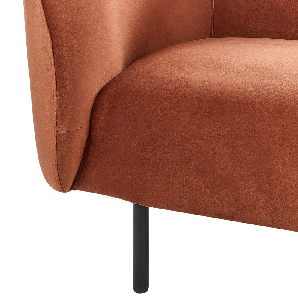 Poltrona morbida in poliestere arancione con gambe nere stile glamour retrò soggiorno