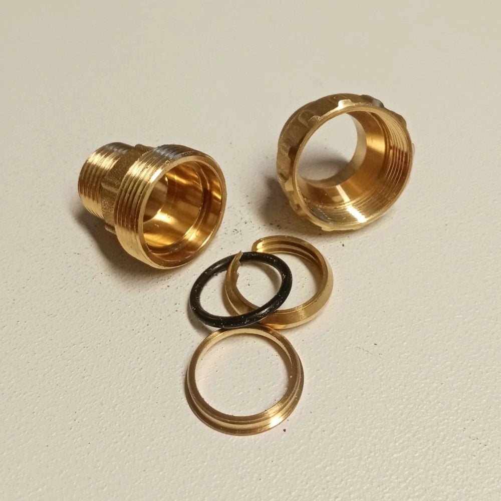 Raccordo m 32x1 niples in ottone filettato maschio ottone con tenuta o-ring ed ogiva in ottone