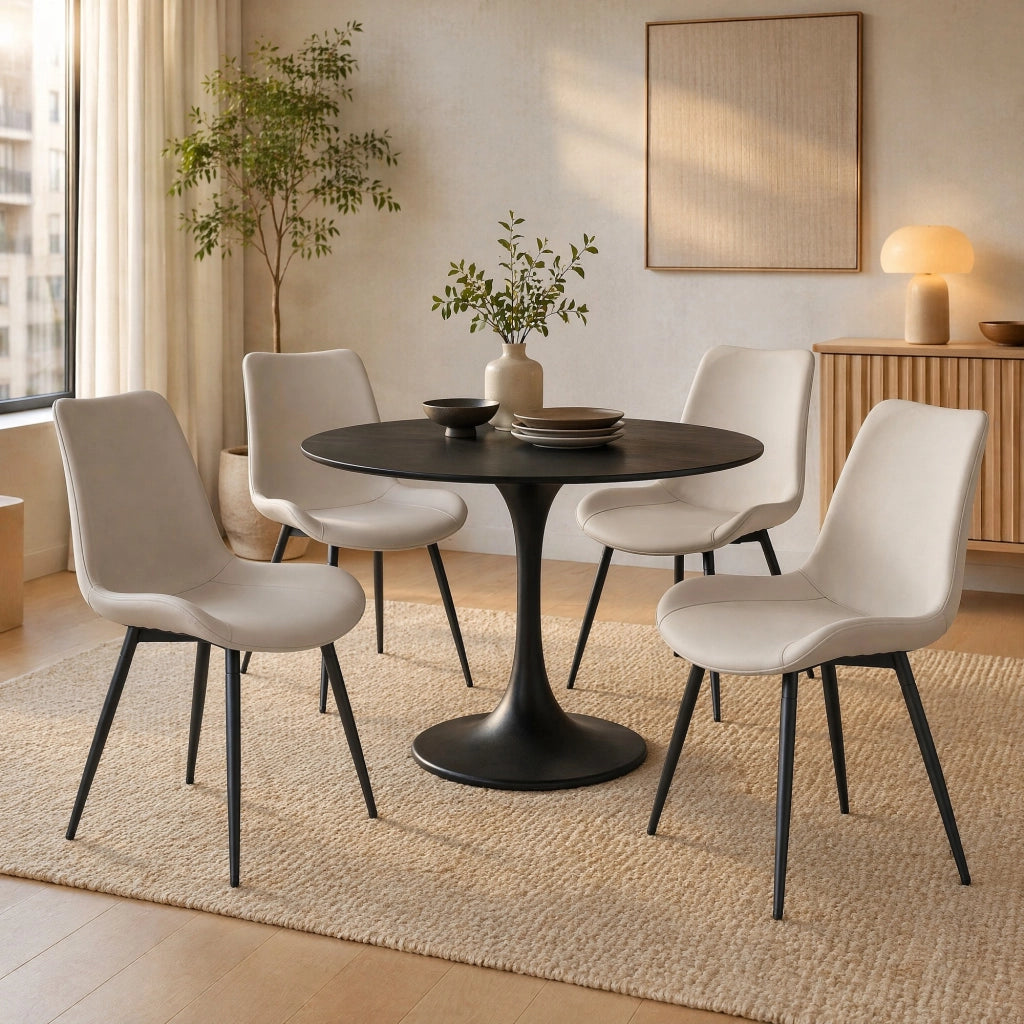 Set di 4 sedie da pranzo in PU nero e grigio con struttura in metallo; design moderno