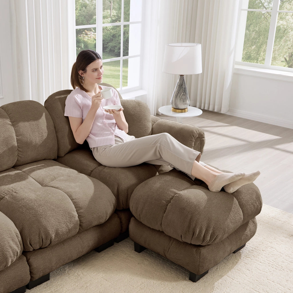 Divano ad angolo modulare a U con seduta confortevole e cuscini mobili in chenille marrone 330 × 149 × 90 cm