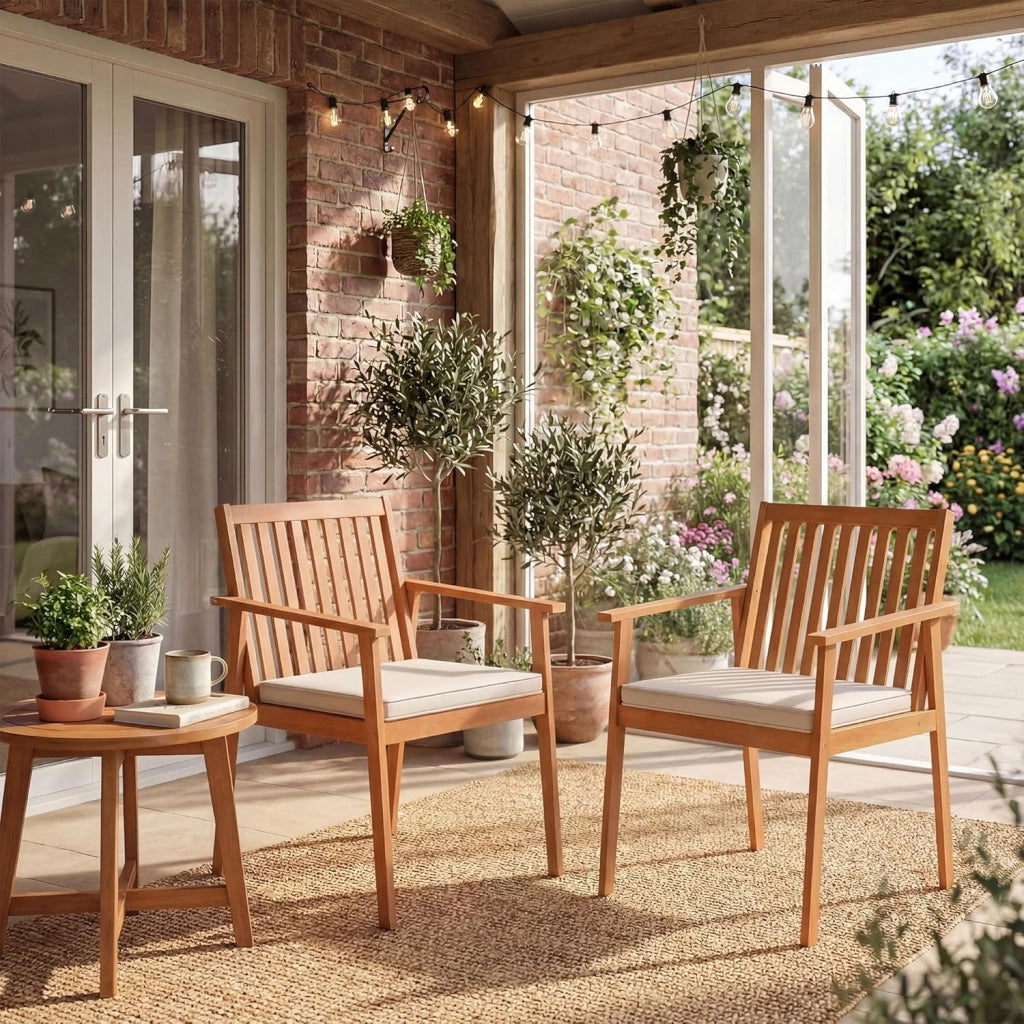 Set di 2 Sedie da Giardino Ergonomiche con Cuscino Rimovibile, Sedie da Pranzo con Braccioli, Poltrona in Legno di Acacia da Terrazza, Balcone, Cortile, Portata 180kg (Giallo Teak)