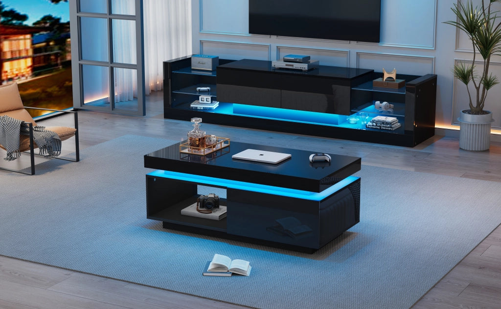 Credenza; con LED; finitura lucida; nero