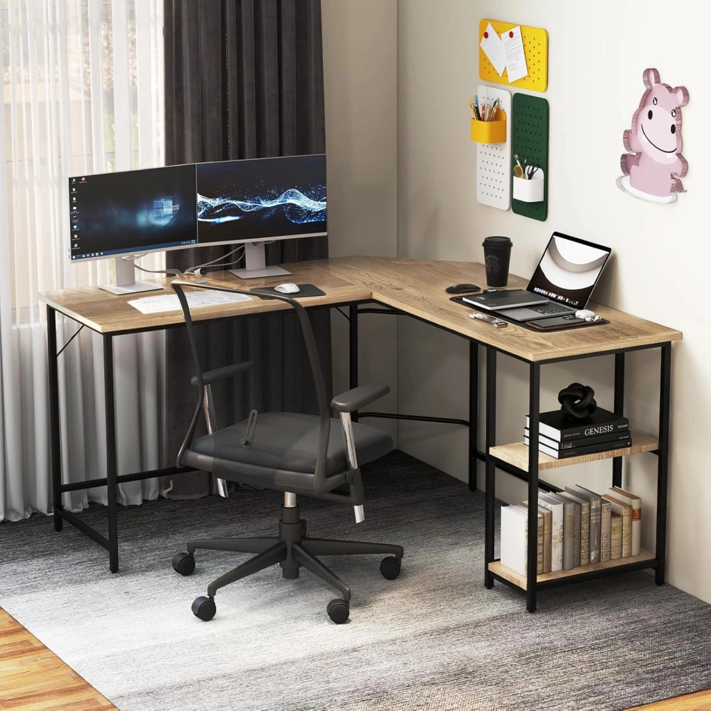 Scrivania Angolare 138 CM, Scrivania ad Angolo con 2 Prese, 2 Porte USB, Telaio in Acciaio al Carbonio e Ripiano a 2 Livelli Rimovibile, Scrivania Salvaspazio da Ufficio e Casa (Legno)