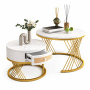 Set di 2 tavolini rotondi 70x70x45.5 cm e 50x50x38.5 cm; piano effetto marmo; MDF bianco