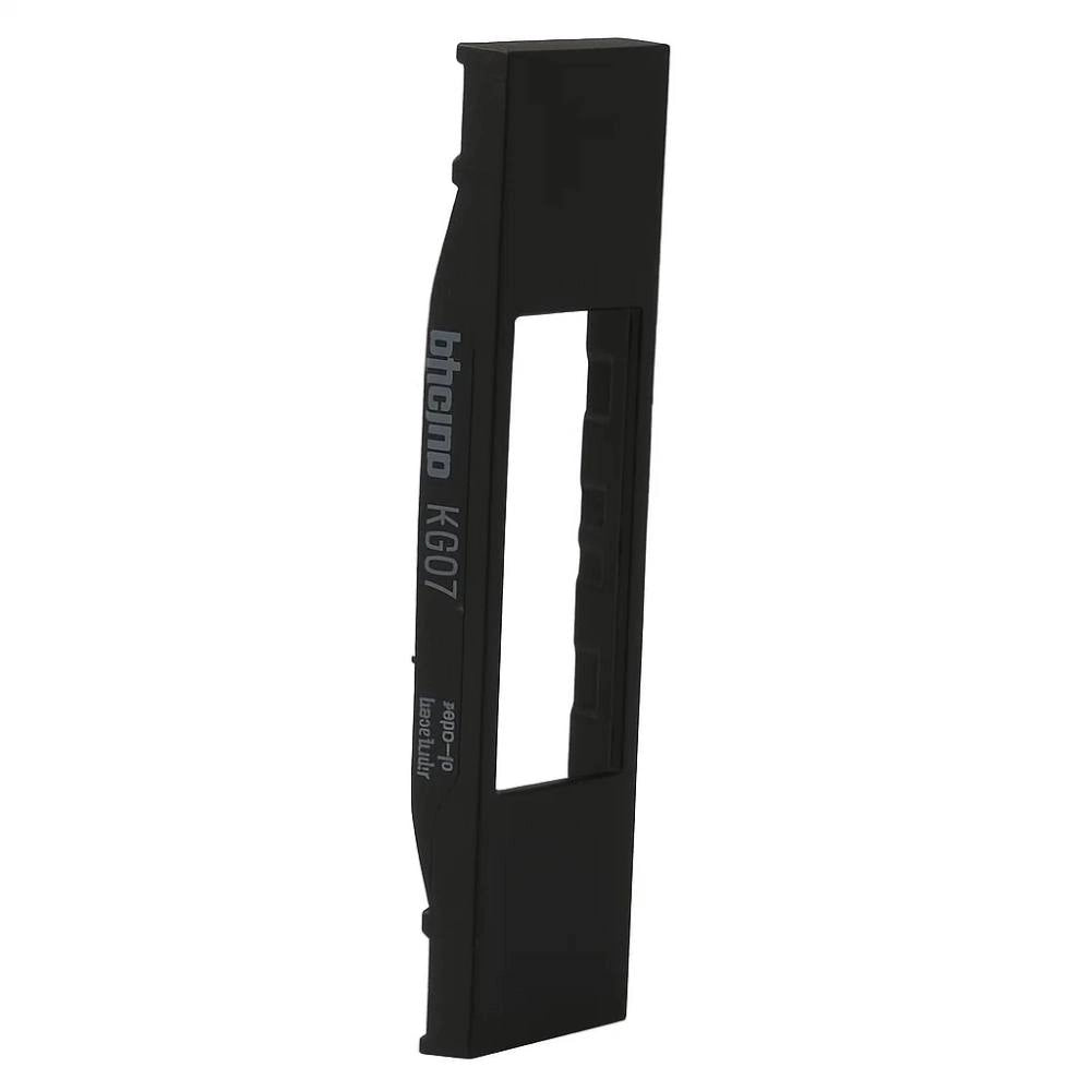 Bticino living now cover 1 modulo per moduli rj11 rj45 av lampada sicurezza *** colore nero, confezione 1