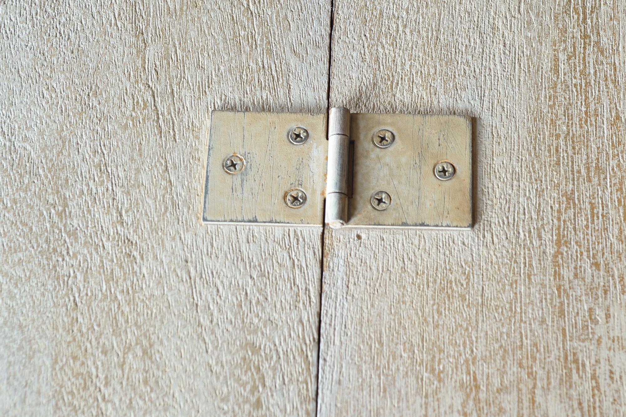 Cassapanca in massello di mango intagliato