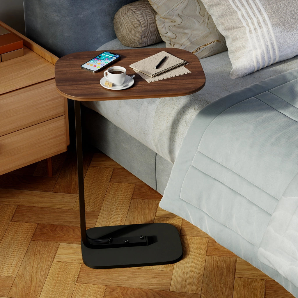 Tavolino laterale a C per divano e letto in legno
