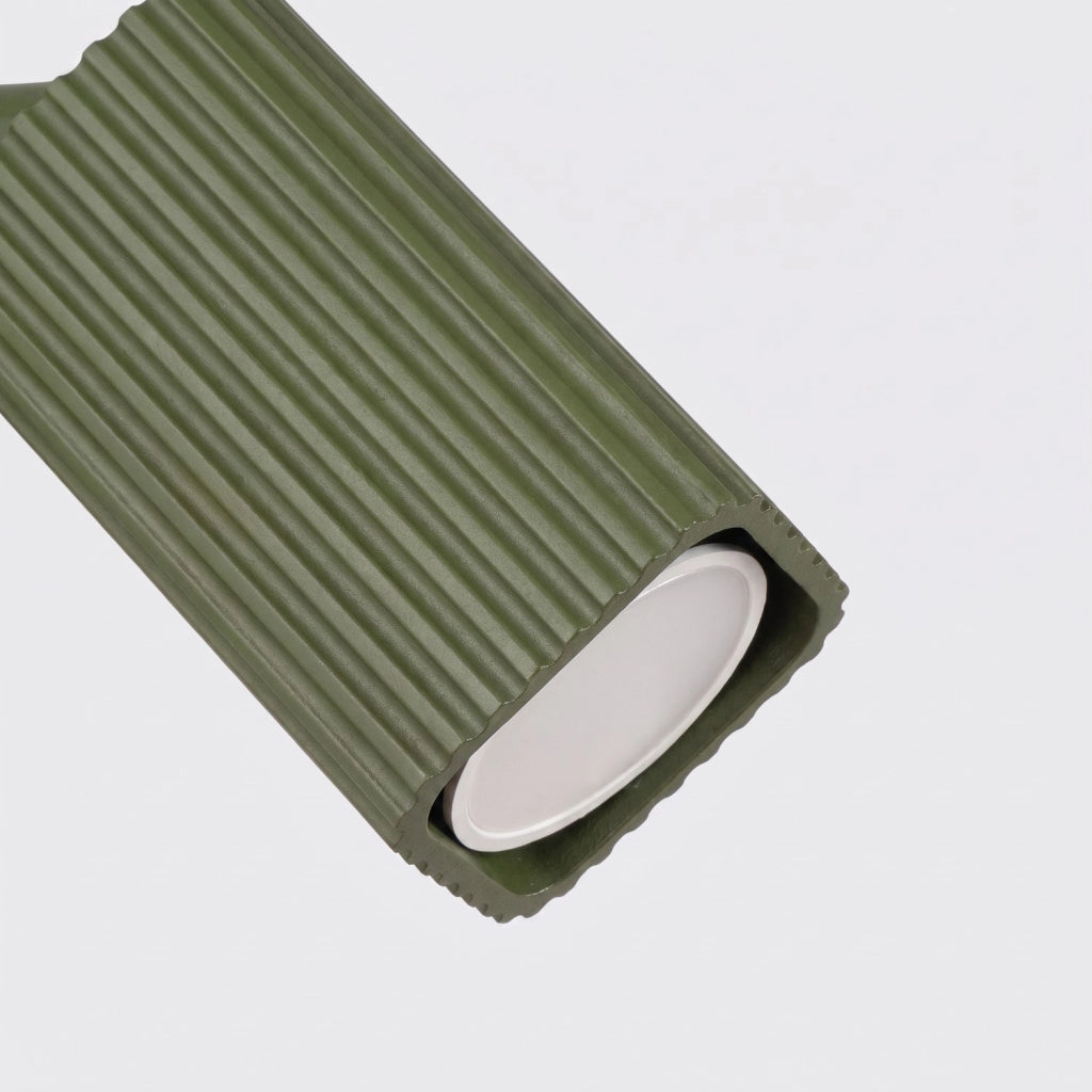 Applique RAYO verde oliva con interruttore