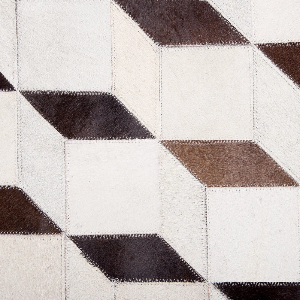 Tappeto Crema Pelle 140 x 200 cm Moderno Patchwork Pelle Bovina Motivo 3D Tappeto Rettangolare Fatto a Mano