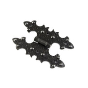 Cerniere rustiche in ferro martellato nero 40 x 68 mm.