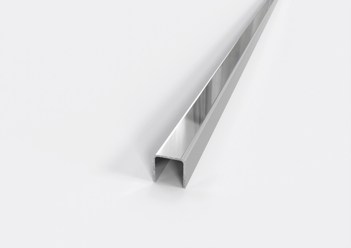 Listello in ACCIAIO. Barra 2.5 m SPESSORE PER MATTONELLA: 10 mm, FINITURA: Lucido, SPESSORE ACCIAIO: 1 mm