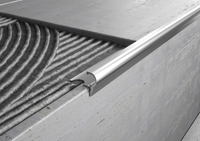 Profilo proteggi gradino in ALLUMINIO . Barra 2.5 M Misura: Spessore 12.2, FINITURA: Opaco