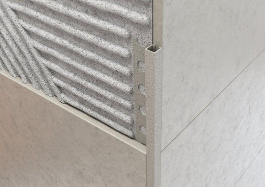 Profilo quadro in ALLUMINIO - Finitura Sabbia Avorio. Barra 2.5 M Spessore: 10 mm, FINITURA: Sabbia avorio