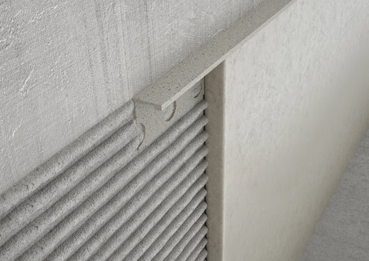 Profilo terminale e delimitazione in ALLUMINIO - Finitura Sabbia. Barra 2.5 m FINITURA: Sabbia avorio, Spessore: 12 mm