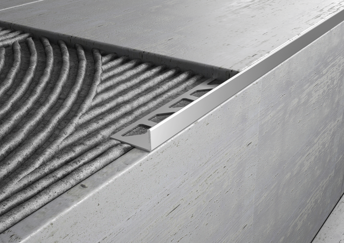 Profilo terminale in ACCIAIO per gradini e scale. Barra 2.5 m SPESSORE ACCIAIO: MM 1, FINITURA: Lucido, SPESSORE PER MATTONELLA: MM 8