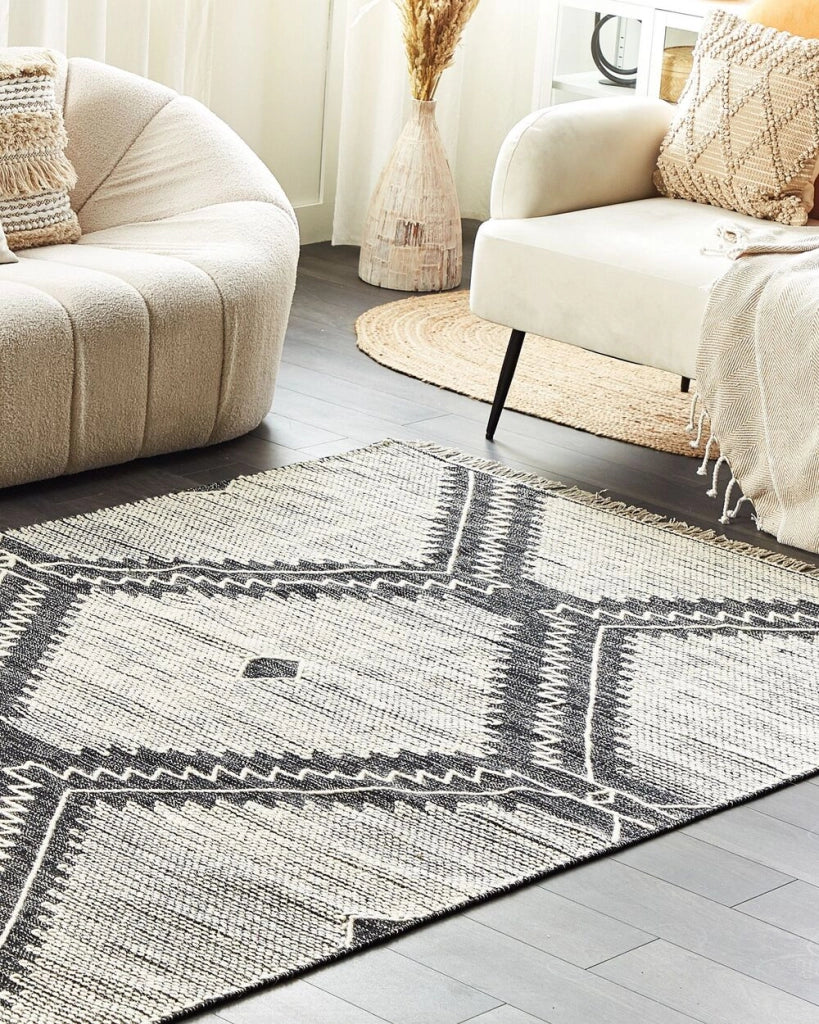 Tappeto in cotone bianco panna nero 140 x 200 cm lana motivo geometrico nappe orientale tribale