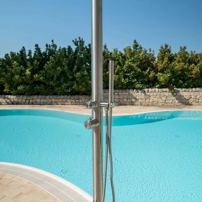 Doccia Da Esterno Chia Nera In Acciaio 316l Con Verniciatura Satinata, Con Doccetta Mobile Colore: Oro