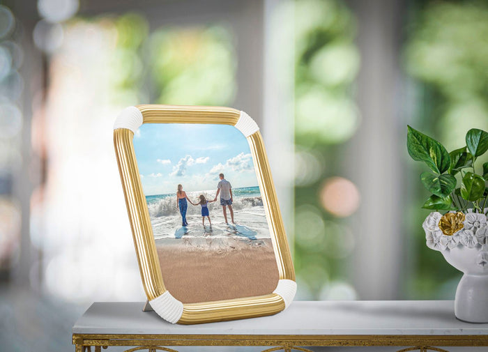 Cornice Bann 25x2,6x30,2 cm in Poliresina e Vetro