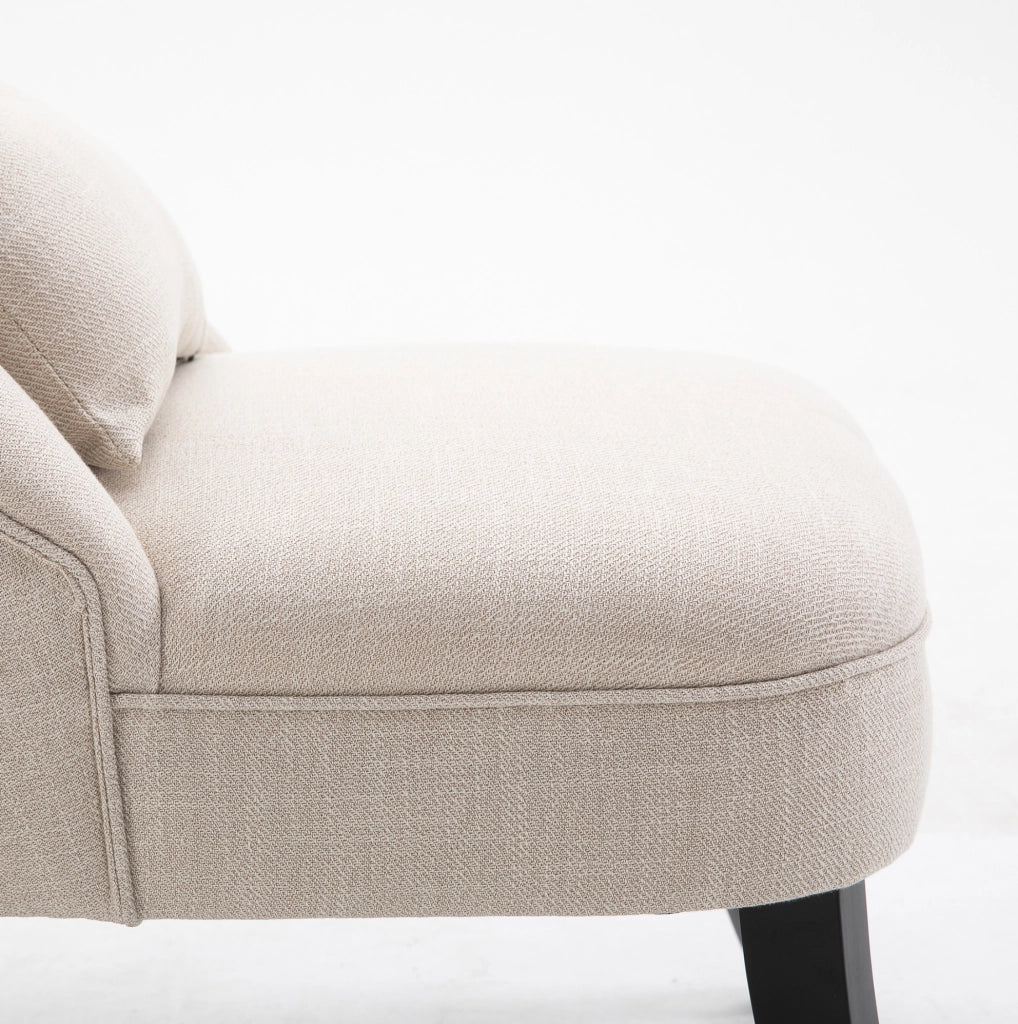 Poltrona imbottita vintage con cuscino lombare crema